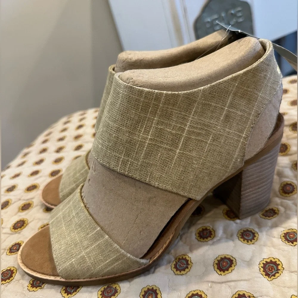 Toms Majorca Cutout Champagne Metallic Foil Woven Sandal Sz 10 NWT - Picture 3 of 10